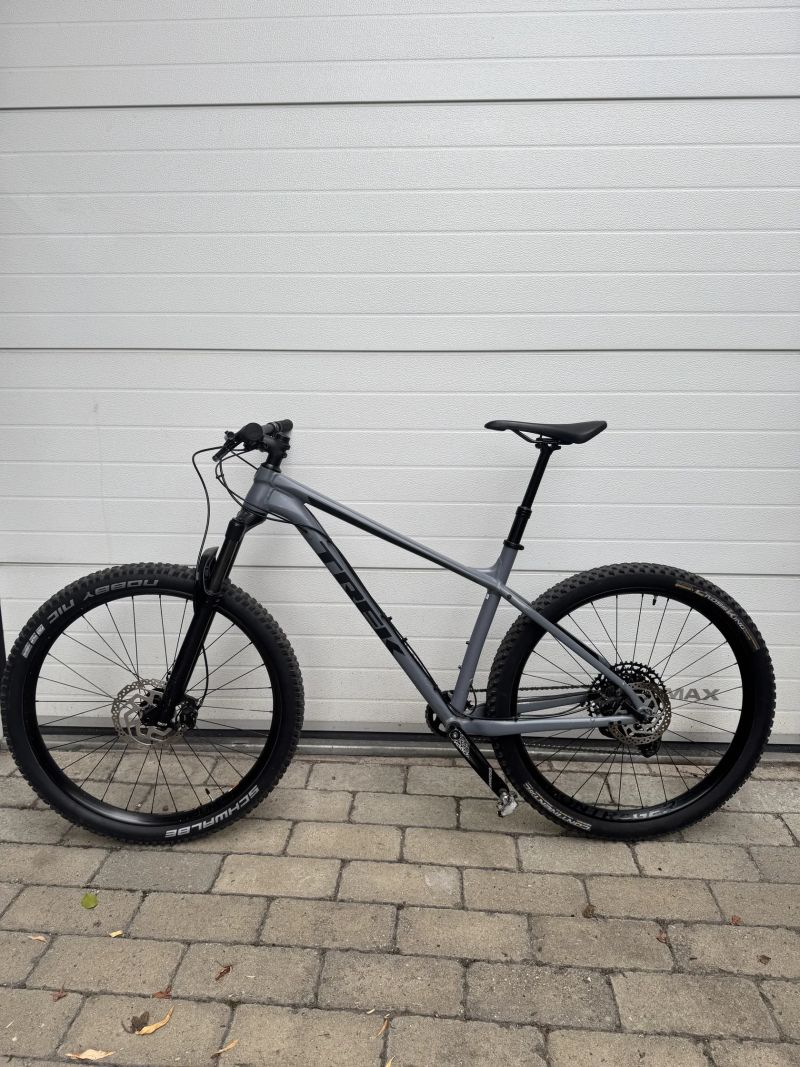 Trek Roscoe 8