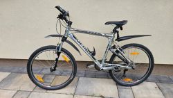 Merida MISSION LX, málo používané - jen cca 350 km. Velmi dobrý stav jen drobná promáčklina na rámu.