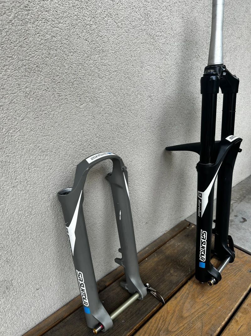 SR Suntour durolux 36 + spodní nohy