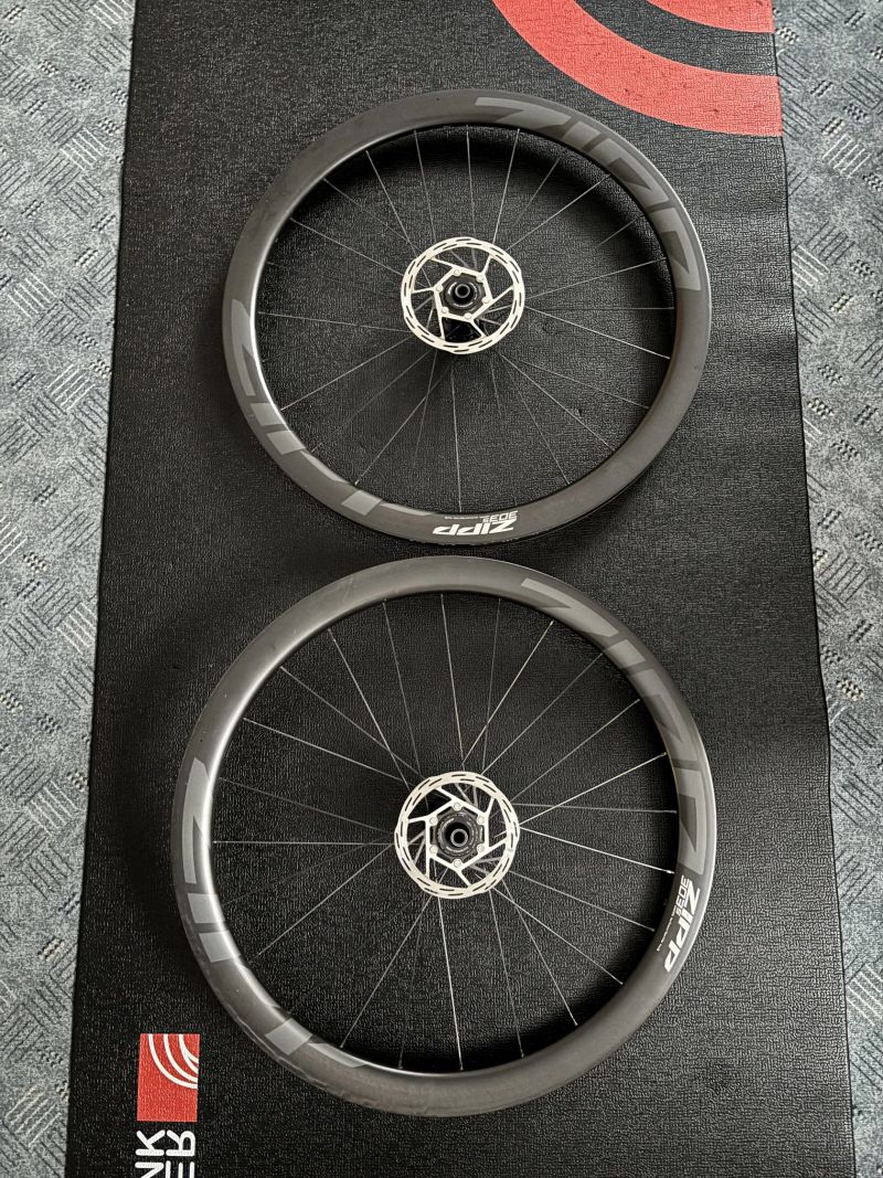 Zipp 303s silniční/gravelová zapletená kola