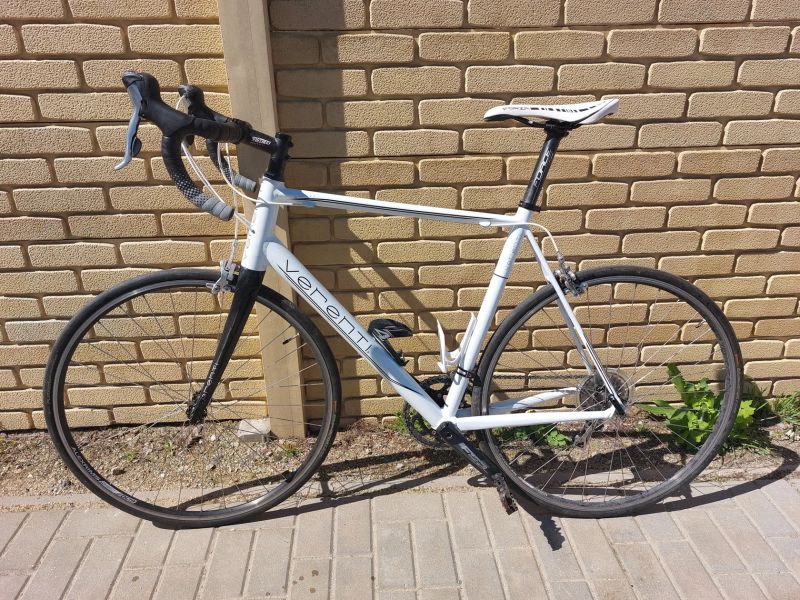 Silniční kolo Verenti Belief (Shimano Tiagra 2x10)