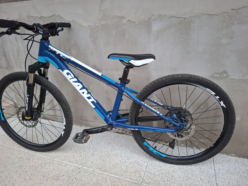 Giant 24, vzduch.vidlice, Shimano 1x10