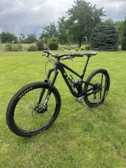 Trek Slash 8