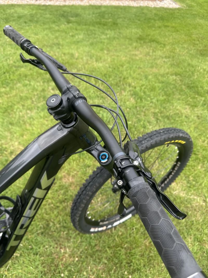 Trek Slash 8