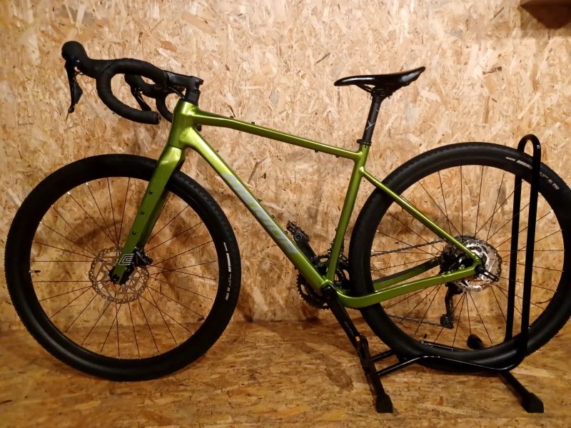 Gravel MERIDA SILEX 400 Fall Green 2025, velikost rámu XS