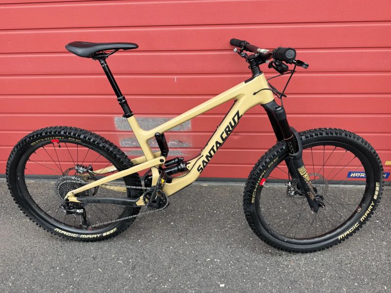 Celoodpruzene enduro karbon