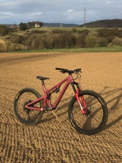 Yeti SB140