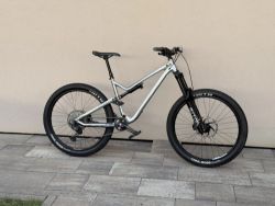 Commencal Meta AM V4.2