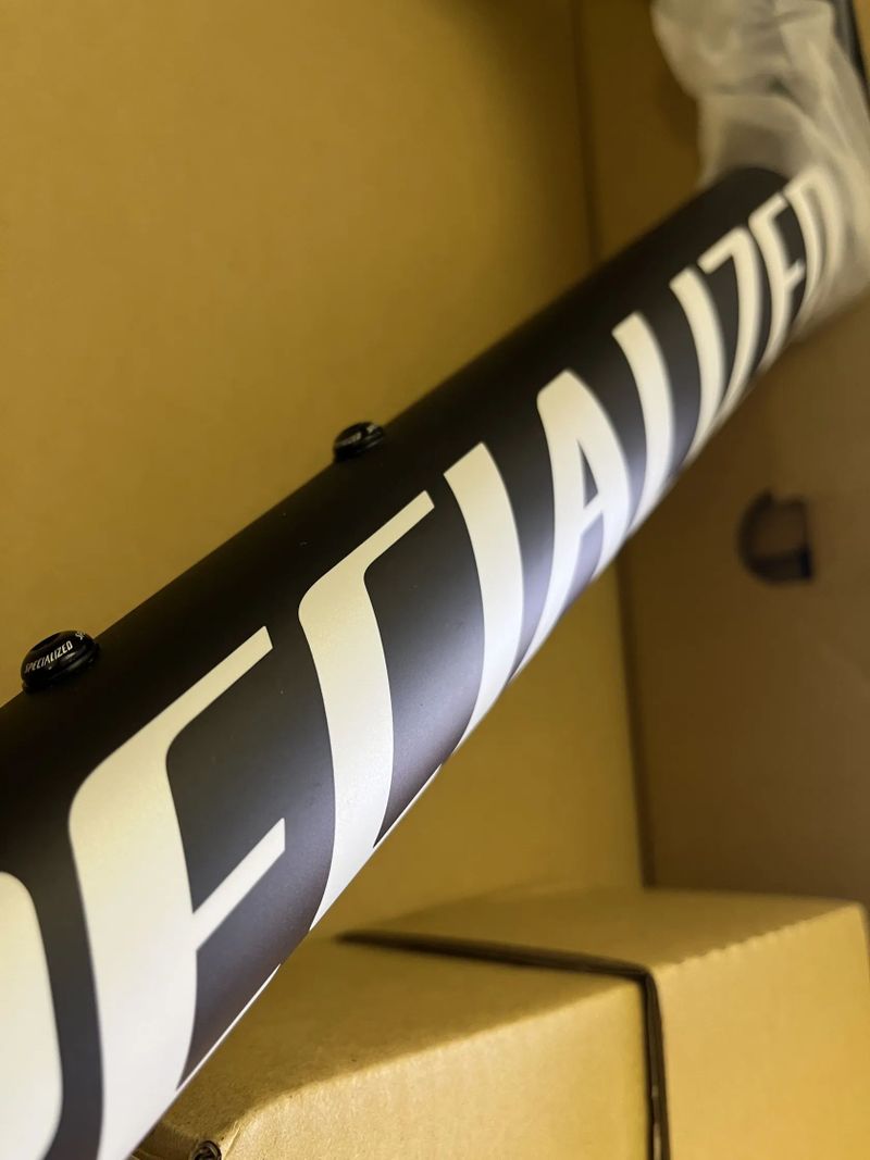 Nový rámový set Specialized Tarmac SL8 vel. 58