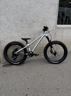 Early Rider Hellion 20 (NOVÝ!)