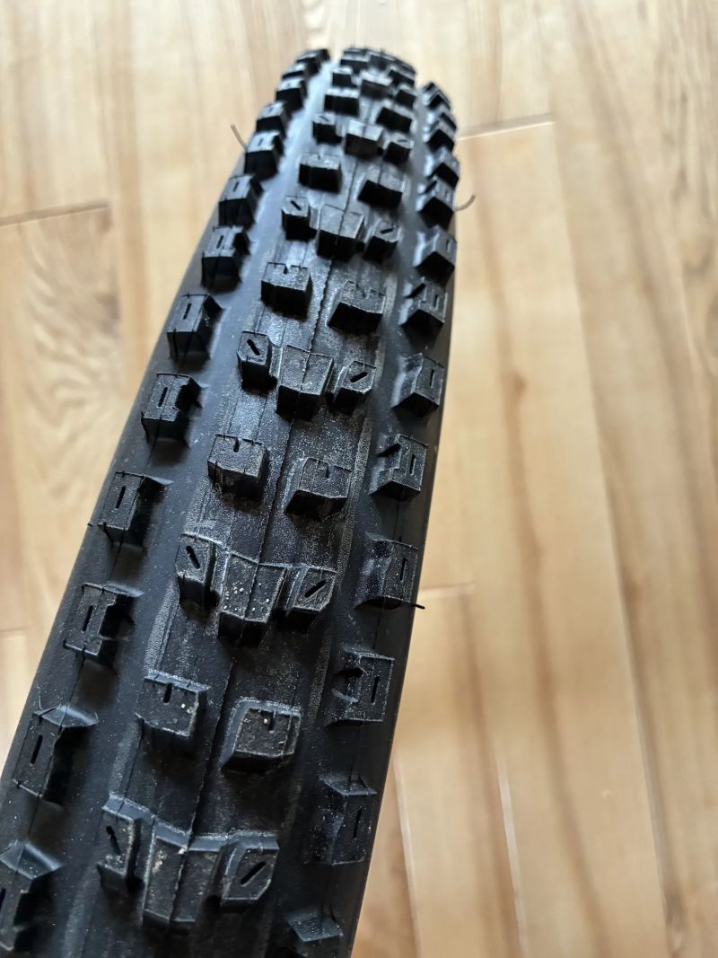 NOVY plášť Maxxis Dissector 29x2.40 WT EXO+ TR 3C
