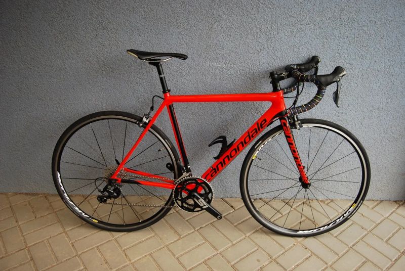 Cannondale SuperSix Carbon 52CM