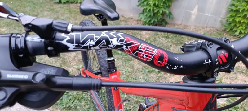SPECIALIZED Rockhopper Comp 27.5 Gloss Redwood/Smoke 2022 XS (vidlice Epixon, teleskopická sedlovka)
