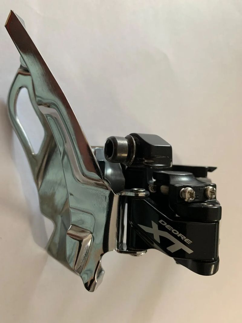 Přesmykač Shimano XT