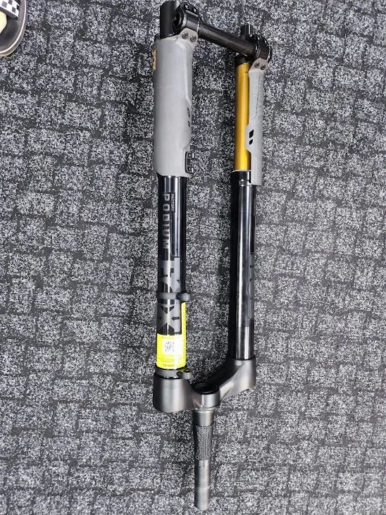 !!!NOVÁ!!! vidlice FOX Podium Factory Grip X2 Air, kashima, 170mm