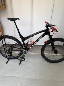 Trek SUPERCALIBER 9.7 + karbonové kola Kovee Elite 23