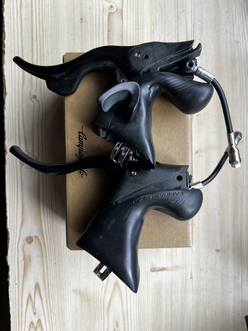 2x brzdové páky Campagnolo EKAR 