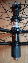 Nová karbonová gravel kola Shimano GRX WH-RX870