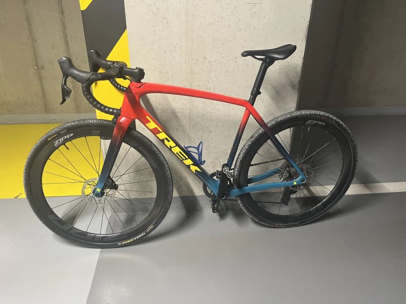 Prodám Trek Boone 2023 | SRAM Rival eTap AXS | Zipp 303 S | Vel. M