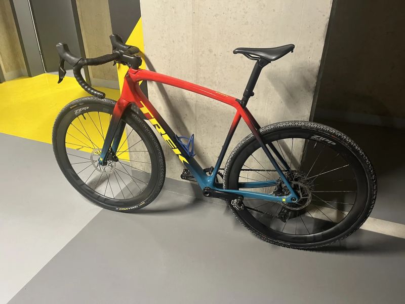 Prodám Trek Boone 2023 | SRAM Rival eTap AXS | Zipp 303 S | Vel. M