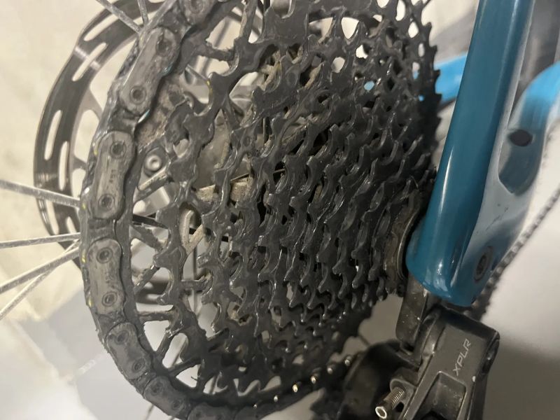 Prodám Trek Boone 2023 | SRAM Rival eTap AXS | Zipp 303 S | Vel. M