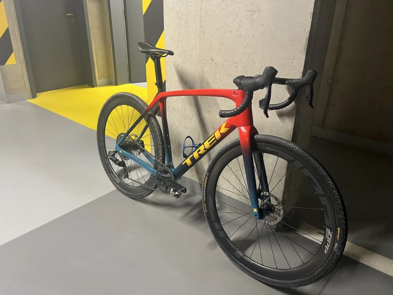Prodám Trek Boone 2023 | SRAM Rival eTap AXS | Zipp 303 S | Vel. M