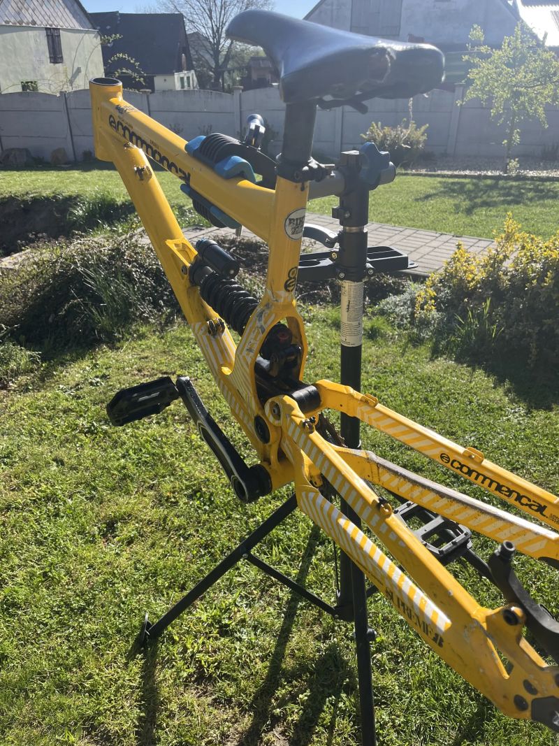 Commencal Supreme 8 2011