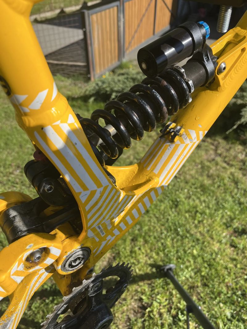 Commencal Supreme 8 2011