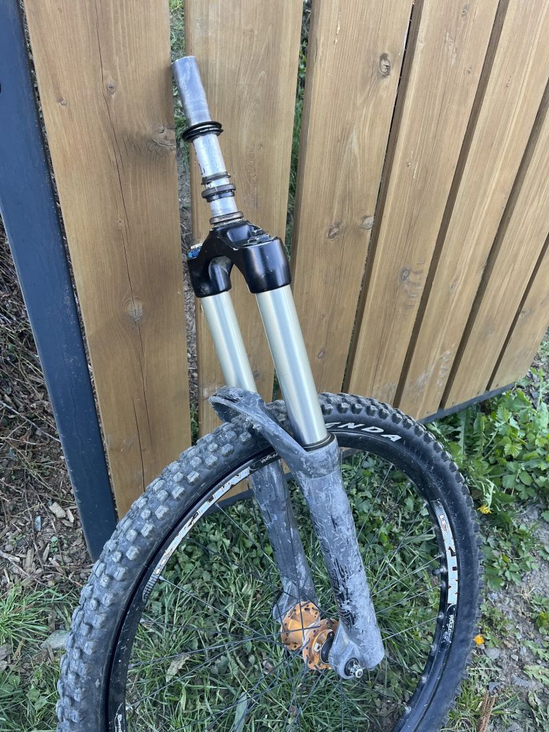 Commencal Supreme 8 2011