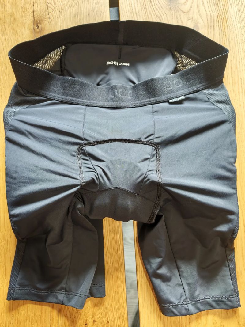 POC Synovia VPD Shorts ve velikosti L.