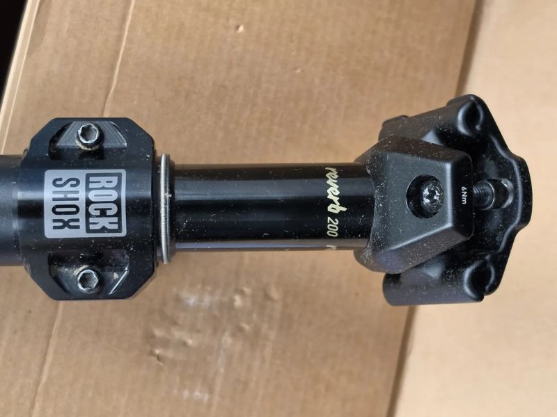 RockShox Reverb AXS 30,9 mm / 200 mm – téměř nová