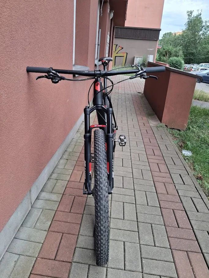 Karbonové horské kolo Superior Team 29 issue, 2017 velikost XL