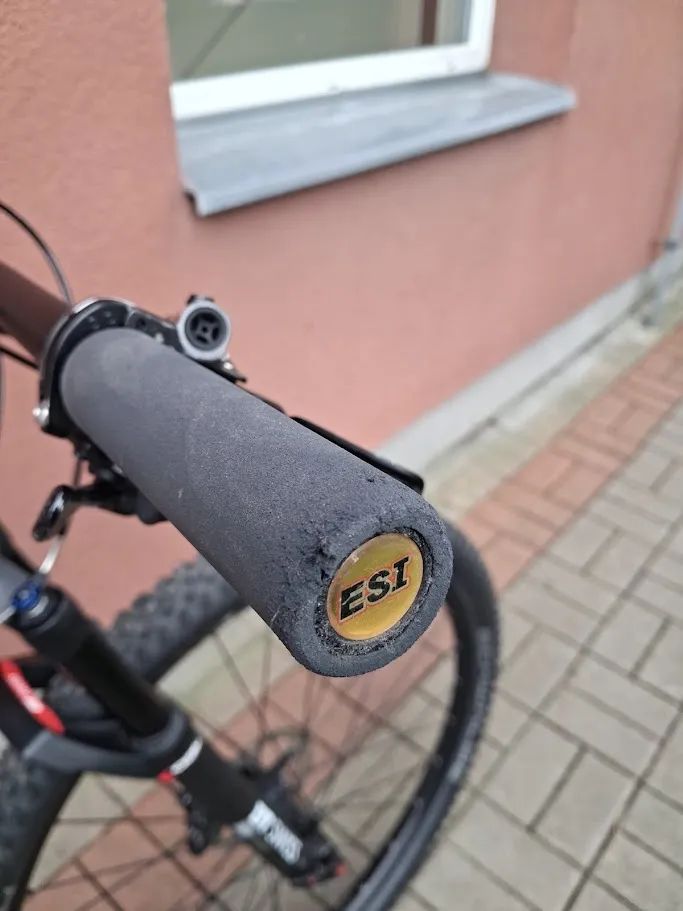 Karbonové horské kolo Superior Team 29 issue, 2017 velikost XL