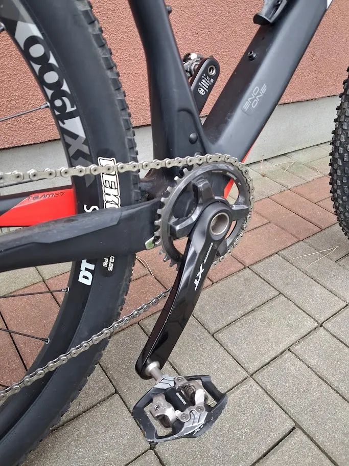 Karbonové horské kolo Superior Team 29 issue, 2017 velikost XL