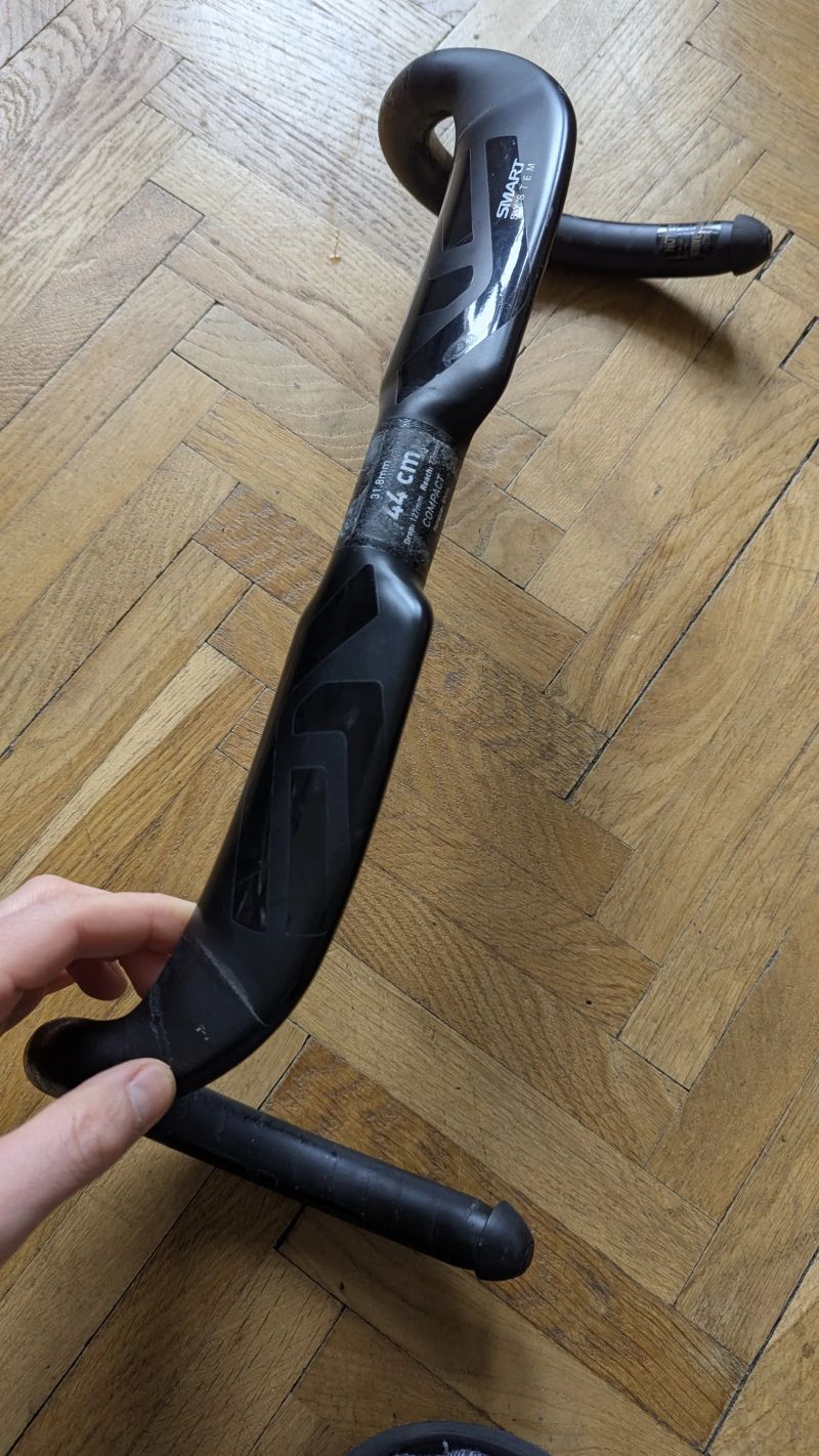 Řídítka Enve SES Aero Road Compact Drop 44cm