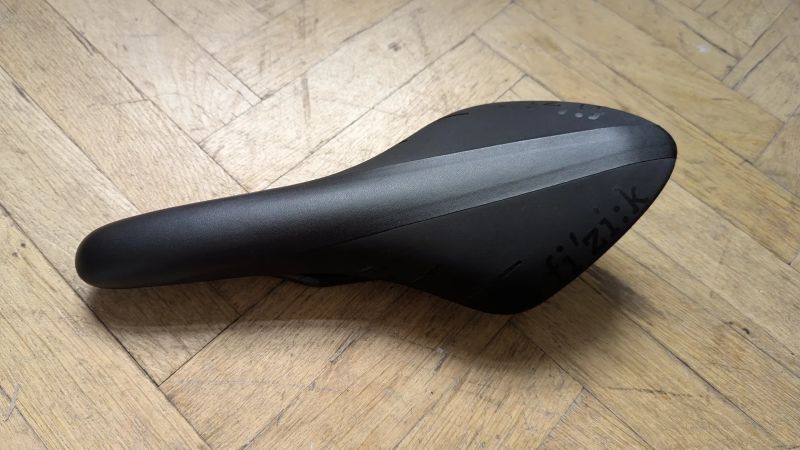 Sedlo Fizik Arione R1 Carbon Regular