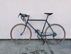 retro Favorit restaurovaný a zmodernizovaný (restomod)