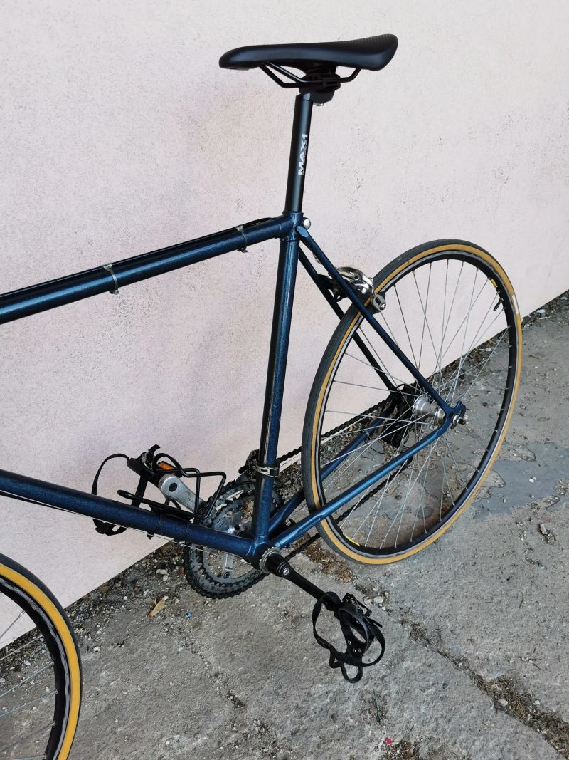retro Favorit restaurovaný a zmodernizovaný (restomod)