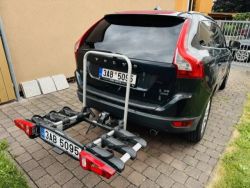 Nosič kol na tažné zařízení UEBLER pro 3 jízdní kola, výklop