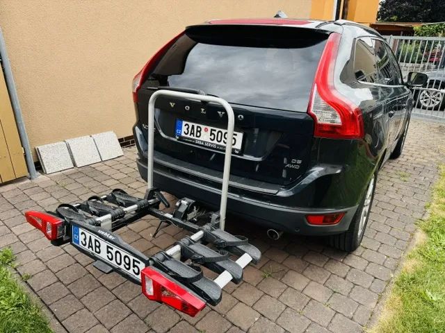 Nosič kol na tažné zařízení UEBLER pro 3 jízdní kola, výklop