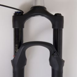 Vidlice RockShox Reba RL - Solo Air 120mm 27,5" černá, 15mm pevná osa