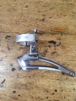 Přesmykač Campagnolo Triple Touring (3x6)