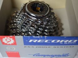 nové kazety CAMPAGNOLO RECORD 9s (11-23, 11-21, 12-21, 12-23, 13-26), 8s (13-23) a CHORUS 9s (12-21)