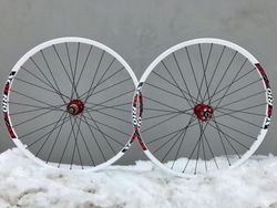Zapletená kola Remerx Rio 27,5" + Novatec D771SB / D772SB