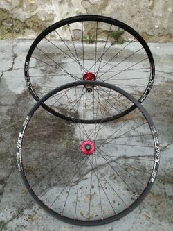 Kola DT SWISS X 392 29", NOVATEC D811SB-15+D712SB - 1750g