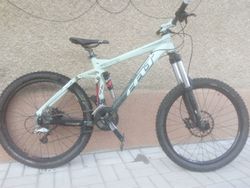 Celoodpružené endurové kolo FELT