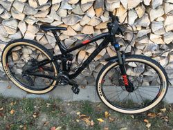 Trek Fuel EX 8 29´´ - velikost rámu 18,5´´