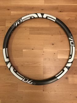 Karbonovy rafek Enve M70 Thirty