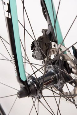 Bianchi Infinito CV Disk Di2 vč Karbonovývh kol Vision vel 55