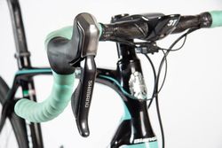 Bianchi Infinito CV Disk Di2 vč Karbonových kol Vision vel 55